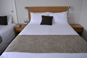 Admiralty Inn