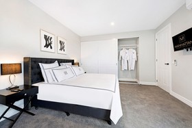 Manhattan Apartments - Glen iris