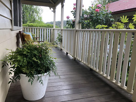 Brentwood Cottage