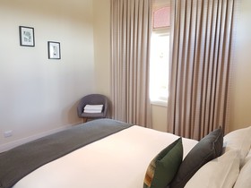 Healesville House - Magnolia House