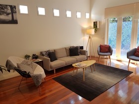 Healesville House - Magnolia House