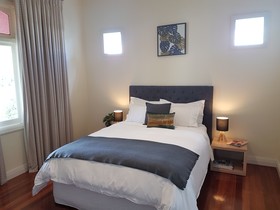 Healesville House - Magnolia House