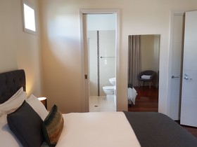 Healesville House - Magnolia House
