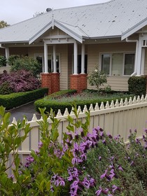 Healesville House - Fig Tree House
