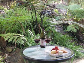 Myers Creek Cascades Luxury Cottages