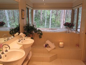 Myers Creek Cascades Luxury Cottages