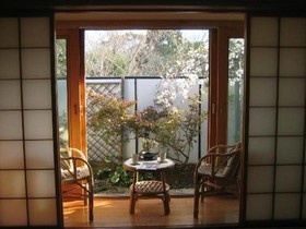 Shizuka Ryokan Japanese Guesthouse