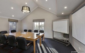 Best Western Plus Buckingham International