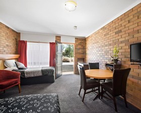 Comfort Inn May Park