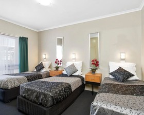 Comfort Inn May Park