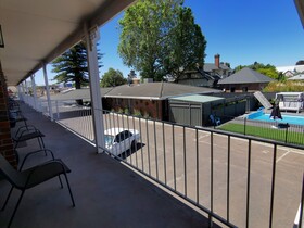 Comfort Inn Town House