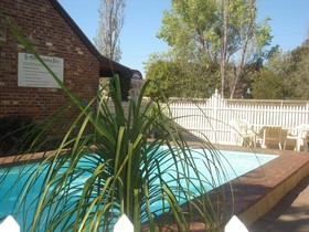 Olde Horsham Motor Inn