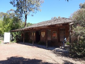 Olde Horsham Motor Inn
