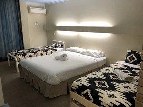 Abel Tasman Waterfront Motel Lakes Entrance