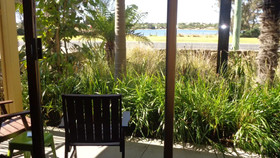 Abel Tasman Waterfront Motel Lakes Entrance