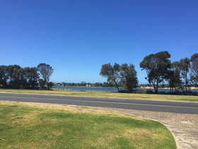 Abel Tasman Waterfront Motel Lakes Entrance