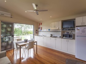 Eastern Beach Holiday Park