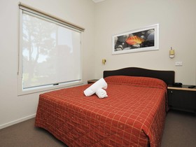 Eastern Beach Holiday Park