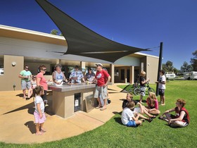 Eastern Beach Holiday Park