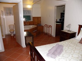 Kalimna Woods Cottages