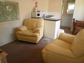 Kickback Cottages