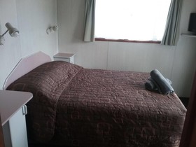 Lakes Caravilla Caravan Park