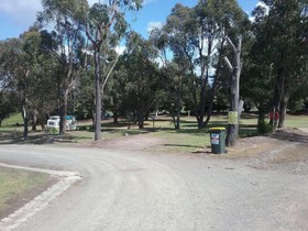 Lakes Caravilla Caravan Park