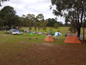 Lakes Caravilla Caravan Park
