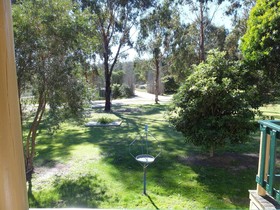 Lakes Entrance Country Cottages