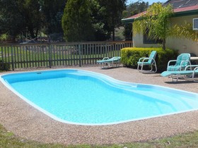 Lakes Entrance Country Cottages