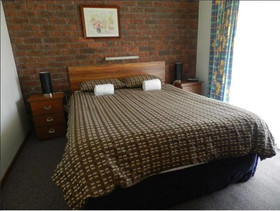 Lakes Jakaranda Holiday Units