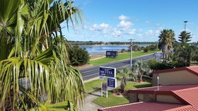 Ultimate Holiday Apartments