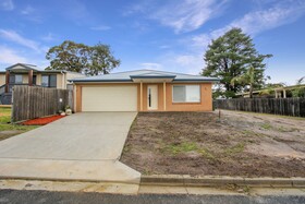 V & V Family Dream Away