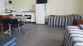 Meeniyan Motel