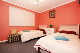 62 Roseland Grove Holiday House