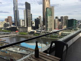 Aura On Flinders Serviced Apartments