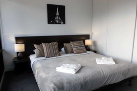 Aura On Flinders Serviced Apartments