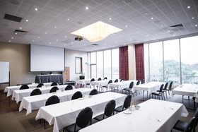 Best Western Airport Motel & Convention Centre