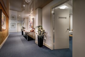 Best Western Plus Travel Inn Carlton