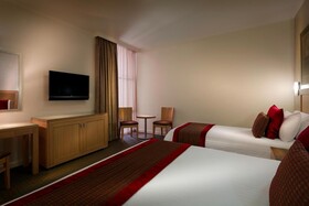 Best Western Plus Travel Inn Carlton