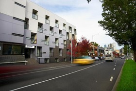 City Edge North Melbourne Apartment Hotel