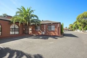 Comfort Hotel Dandenong