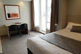 Econo Lodge Parkville Place