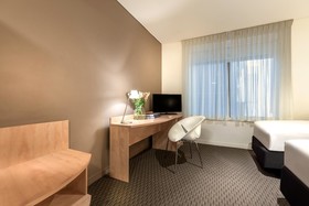 ibis Melbourne Hotel and Apartments