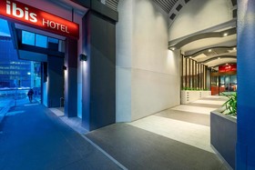 ibis Melbourne Hotel and Apartments