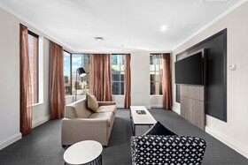 Melbourne City Suites