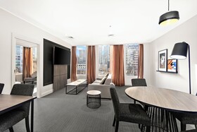 Melbourne City Suites