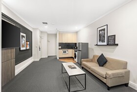 Melbourne City Suites