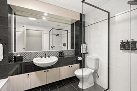 Melbourne City Suites