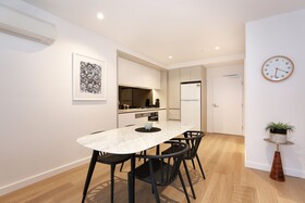 Orange Stay at Melbourne Quarter
